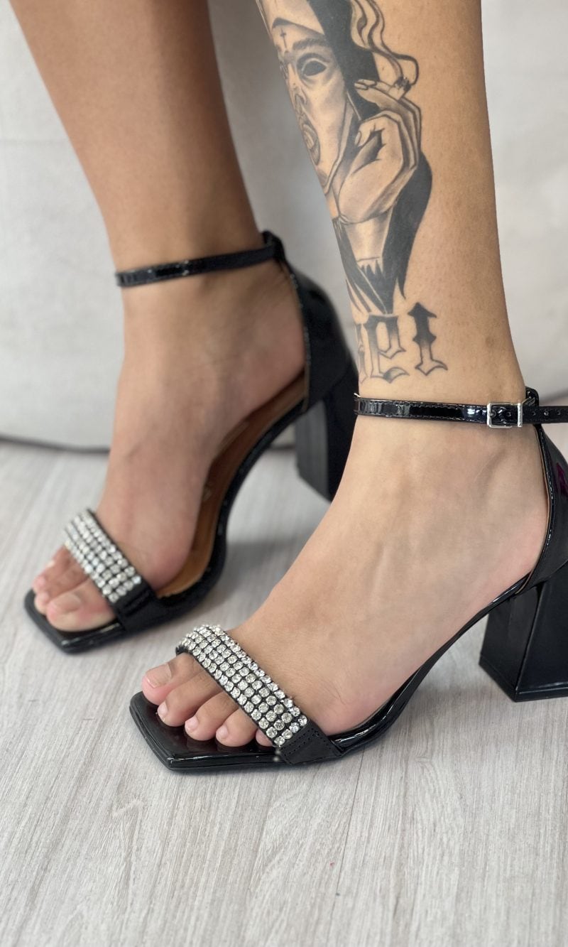 sandália strass branco off vizzano 6464.134 sandália strass branco off vizzano 6464.134