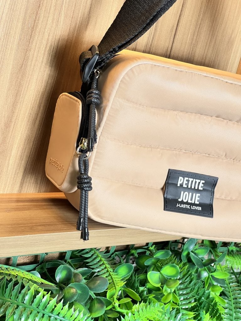 bolsa petite jolie hobby bege/preto pj11126 bolsa petite jolie hobby bege/preto pj11126