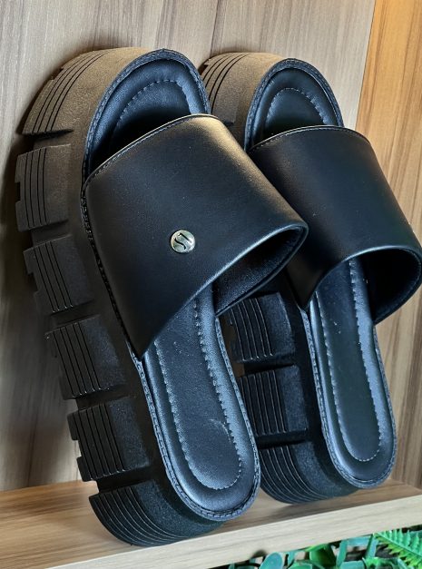chinelo tratorado preto 6010