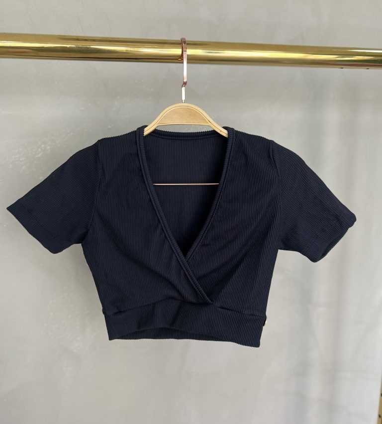 cropped transpassado donna chica preto