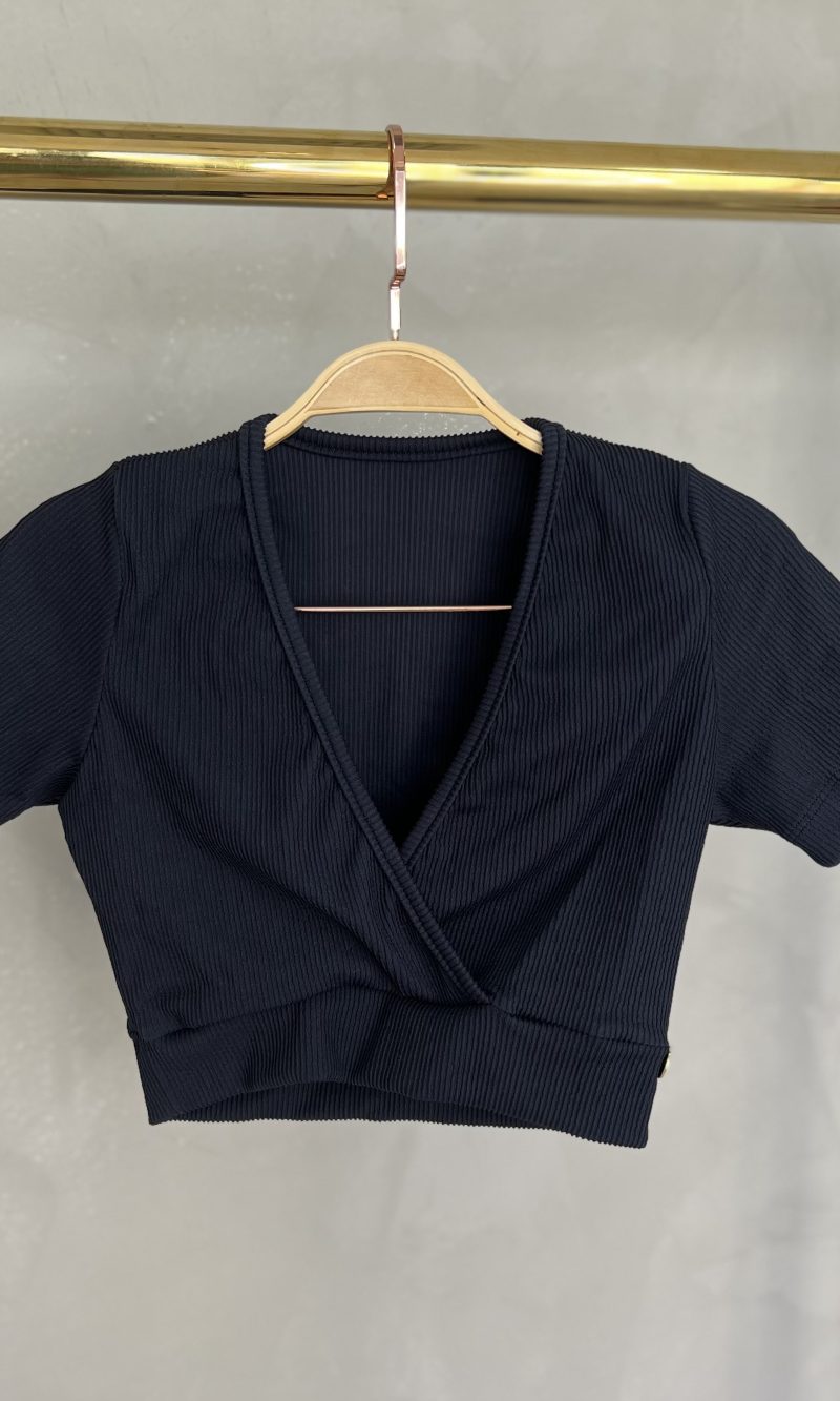 cropped transpassado donna chica preto