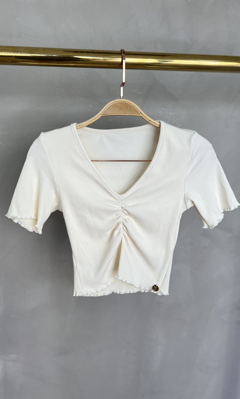 cropped decote drapeado picó donna chica creme cropped decote drapeado picó donna chica creme