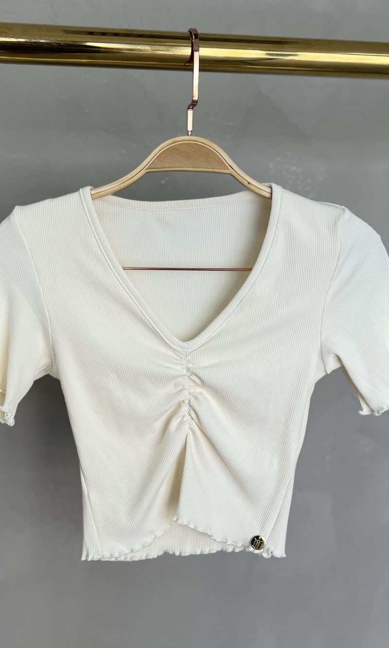 cropped decote drapeado picó donna chica creme