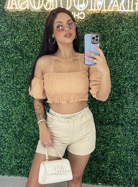 cropped ana bege