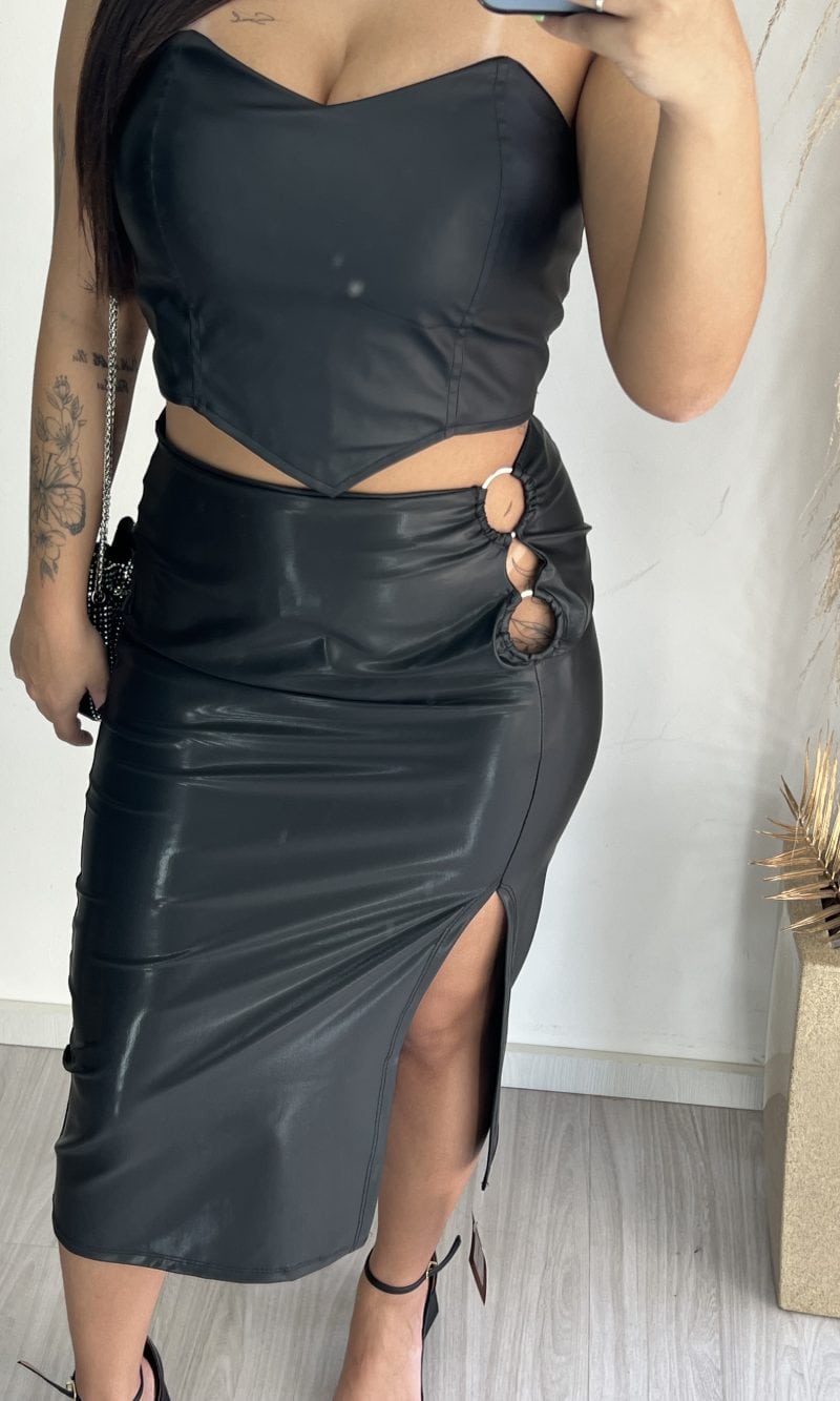 saia midi adriele preto saia midi adriele preto
