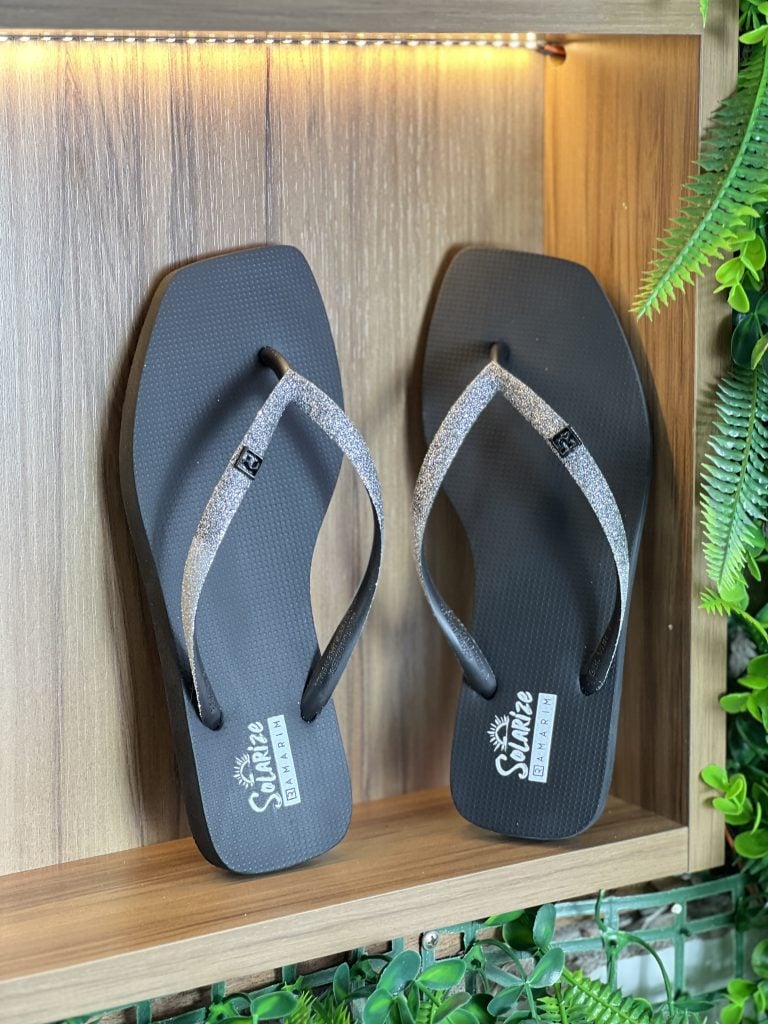 chinelo bico quadrado glitter preto ramarim 241244 chinelo bico quadrado glitter preto ramarim 241244