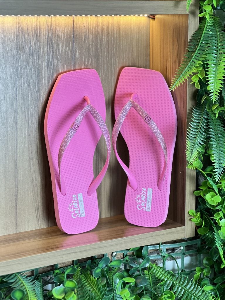 chinelo bico quadrado glitter rosa chiclete ramarim 241233