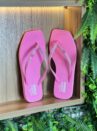 chinelo bico quadrado glitter rosa chiclete ramarim 241233