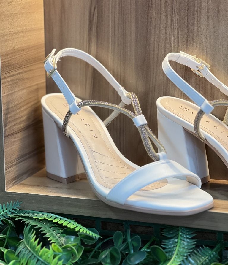 sandália salto strass off white ramarim 24 41201 sandália salto strass off white ramarim 24 41201