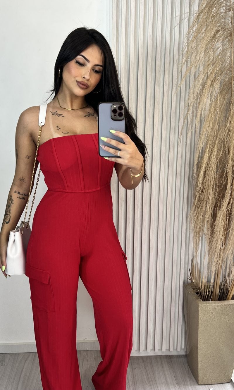 macacão longo adriely vermelho macacão longo adriely vermelho