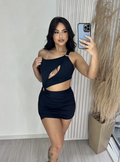 vestido roberta preto