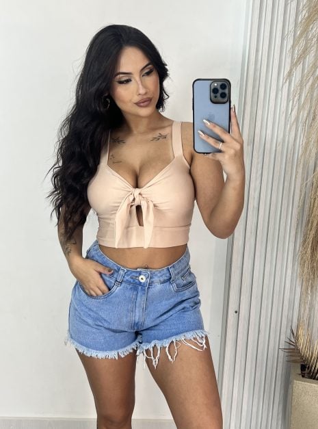 cropped lisi bege