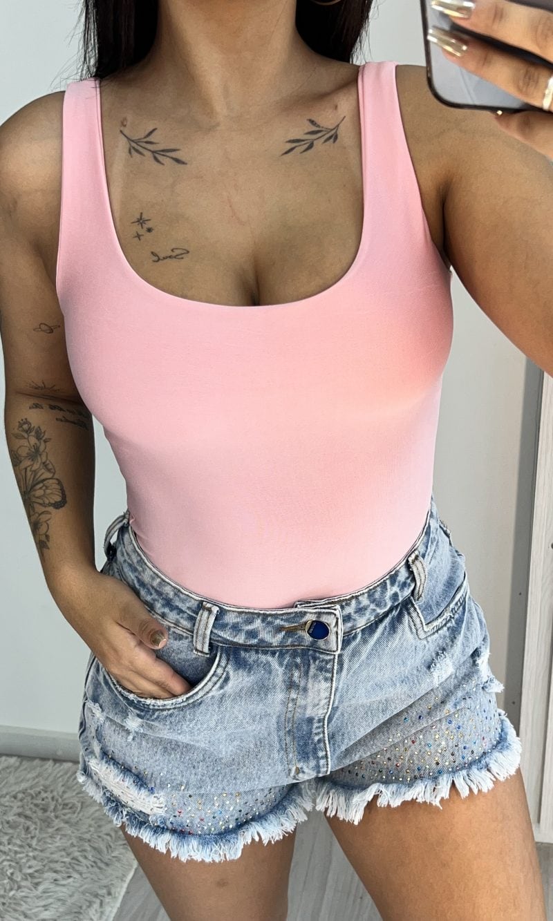 body carlinha rosa bb