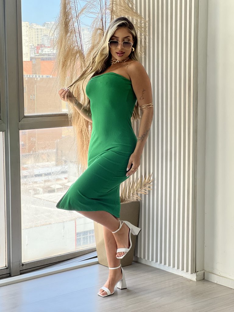 vestido midi heshy verde bandeira vestido midi heshy verde bandeira