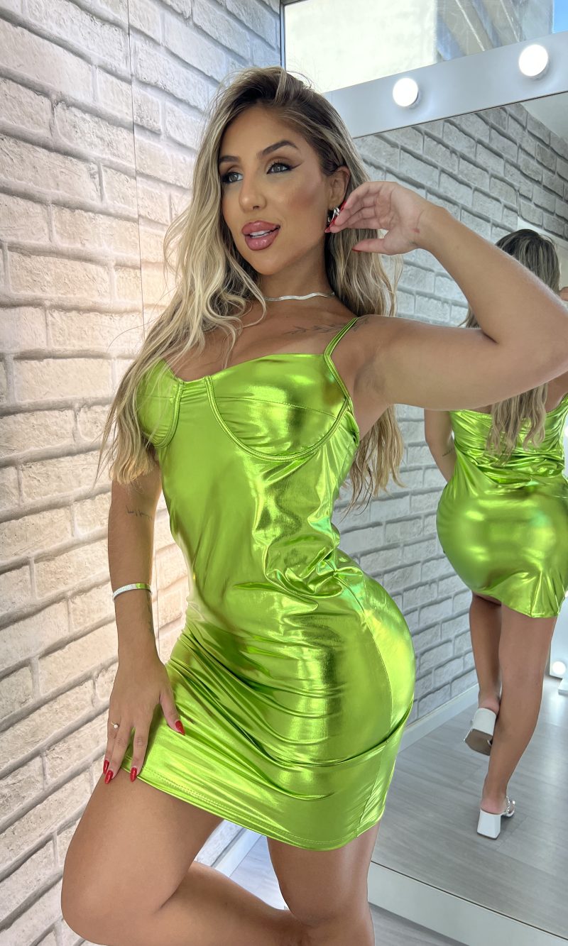 vestido metalizado carnaval verde