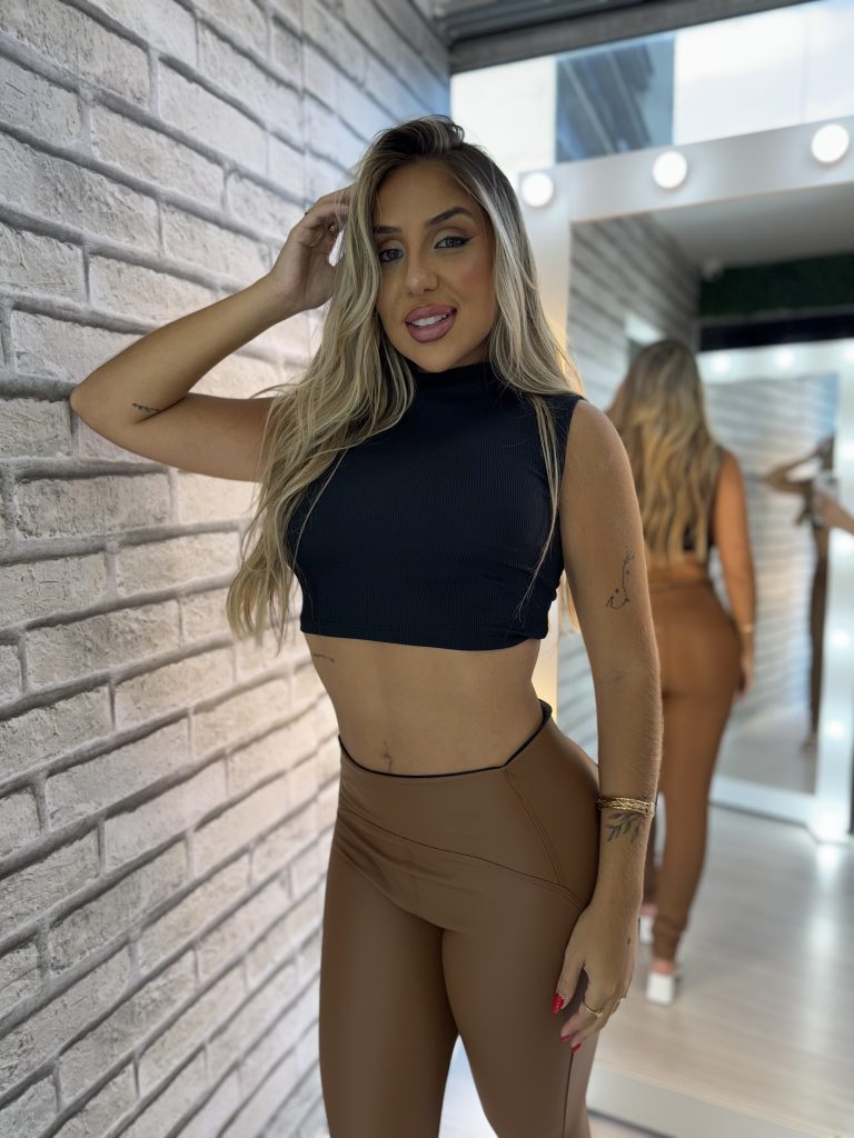 cropped jaque preto cropped jaque preto