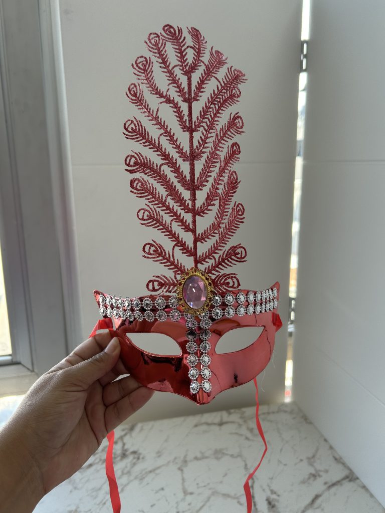 mascara de carnaval vermelho mascara de carnaval vermelho