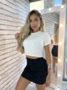 blusa cropped manu off white