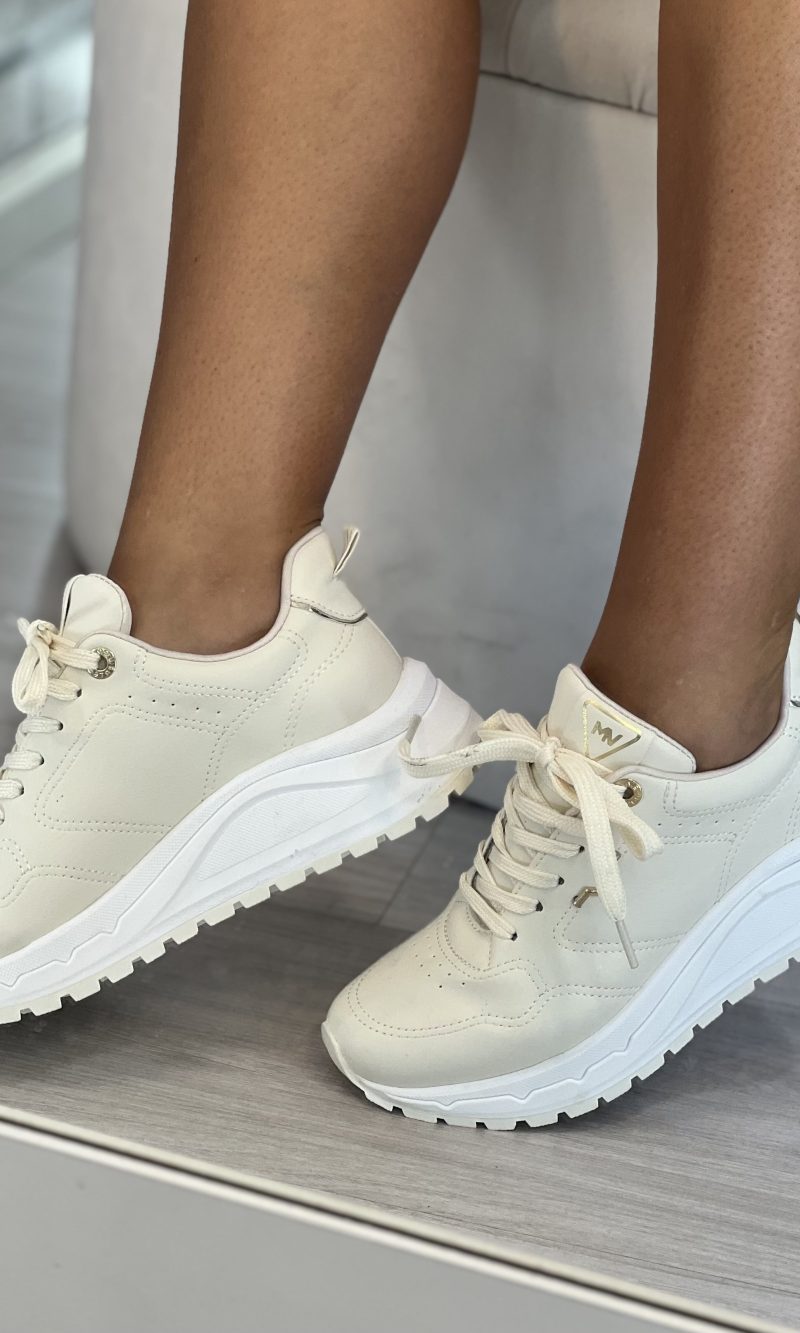 tênis casual jogging marfim via marte 136 002 15 tênis casual jogging marfim via marte 136 002 15