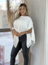 blusa capa com top branco