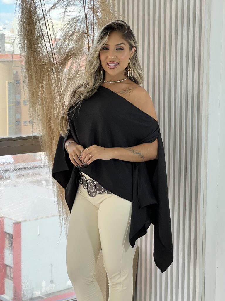 blusa capa com top preto blusa capa com top preto