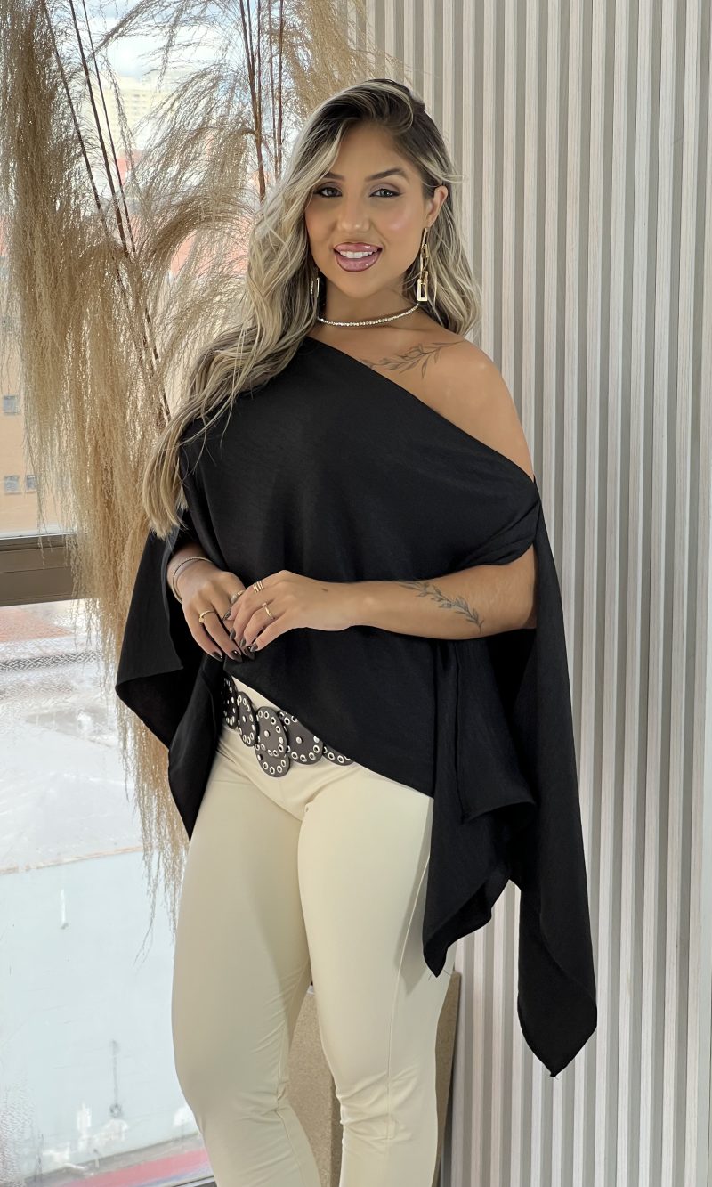 blusa capa com top preto blusa capa com top preto