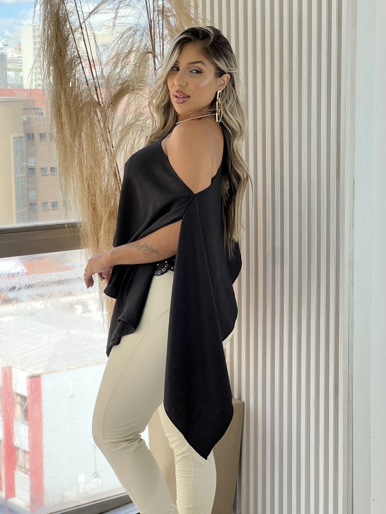 blusa com top pietra petro blusa com top pietra petro