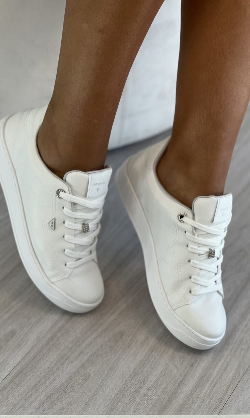 tênis branco com detalhes strass via marte 220 003 03