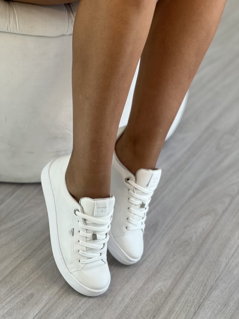 tênis branco com detalhes strass via marte 220 003 03 tênis branco com detalhes strass via marte 220 003 03