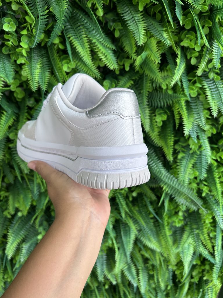 tênis casual branco/prata ramarim 25 94103 tênis casual branco/prata ramarim 25 94103