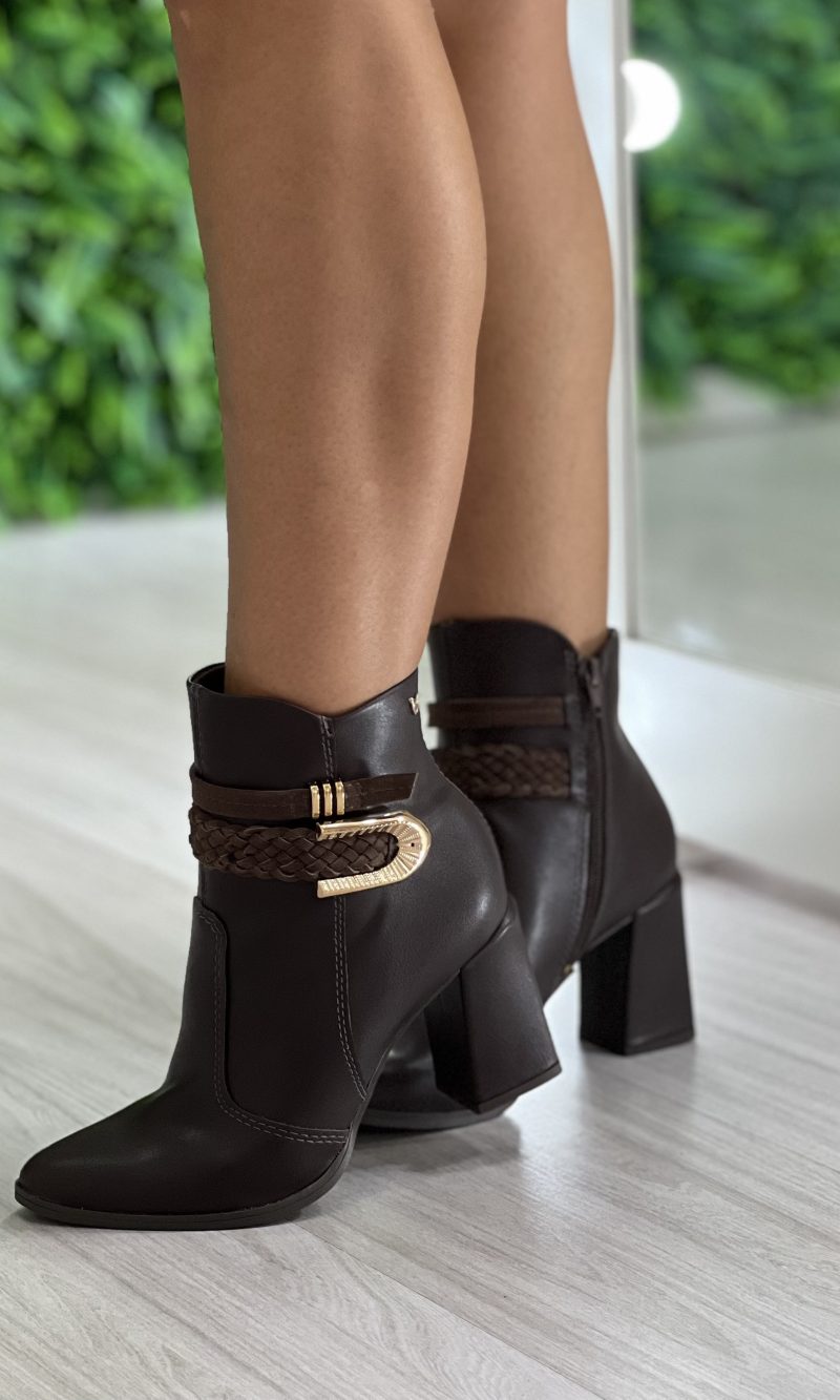 bota cano curto salto bloco marrom mississipi mc871