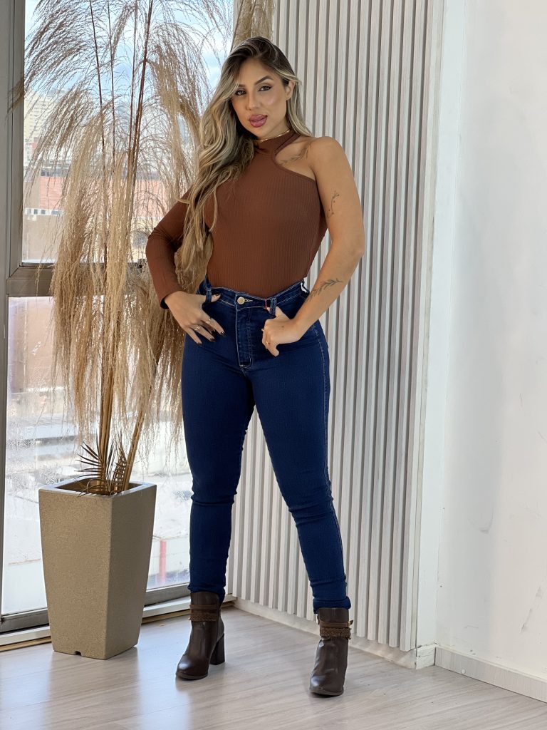 body manga longa dani marrom body manga longa dani marrom