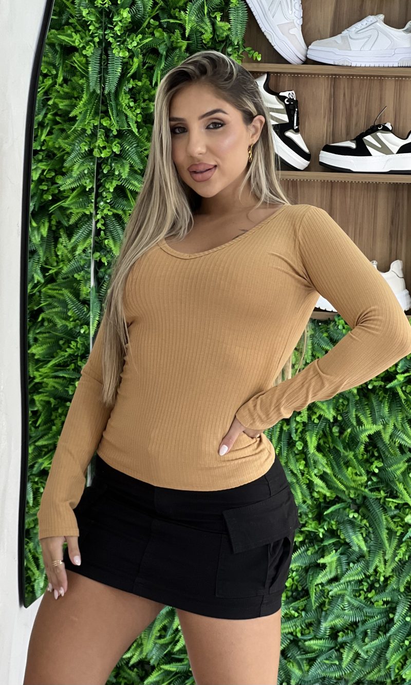 blusa canelada mila bege médio