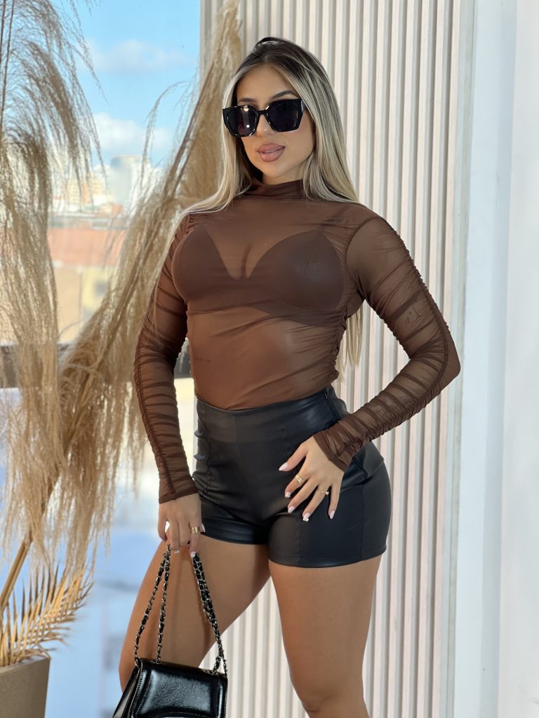 body tule manga longa joice marrom