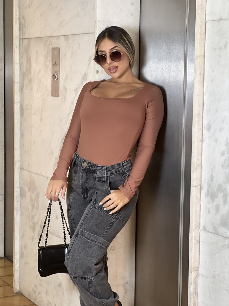 body manga longa sabrina marrom body manga longa sabrina marrom