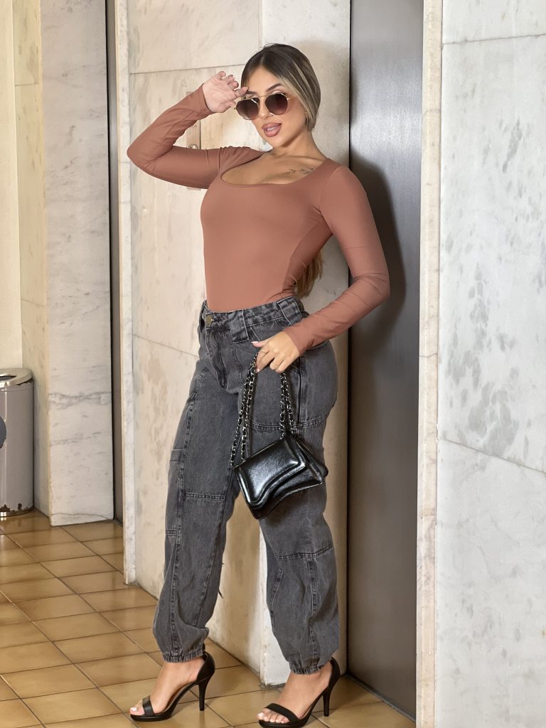 body manga longa sabrina marrom body manga longa sabrina marrom