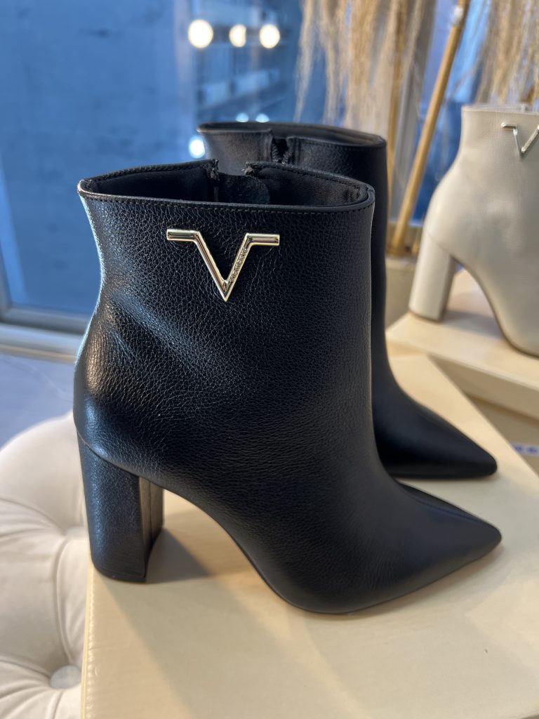 bota cano curto salto bloco preto via marte 063 012 01 bota cano curto salto bloco preto via marte 063 012 01