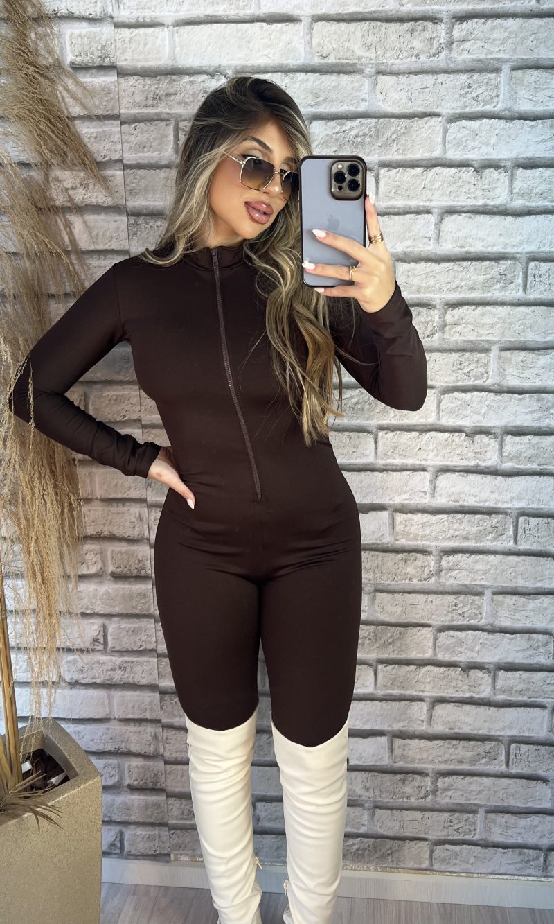 macacão gringa sasha marrom