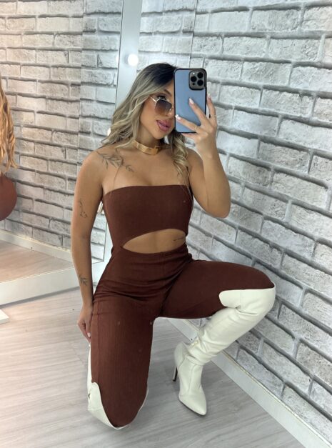 macacão olívia marrom