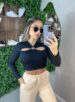 cropped manga longa ju nude