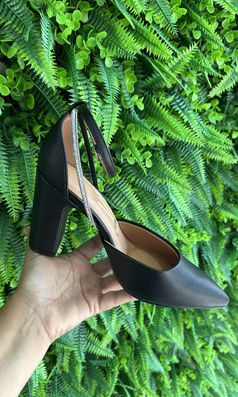 sapato scarpin salto bloco preto vizzano 1285.449