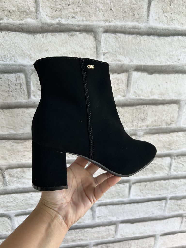 bota cano curto camurça preto via marte 238 002 01 bota cano curto camurça preto via marte 238 002 01