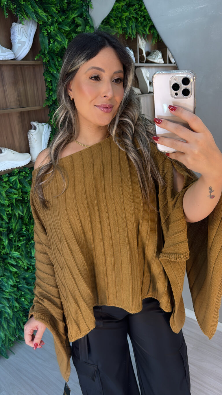 blusa capa tricô bege