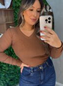 blusa gola v canelada flanelada marrom