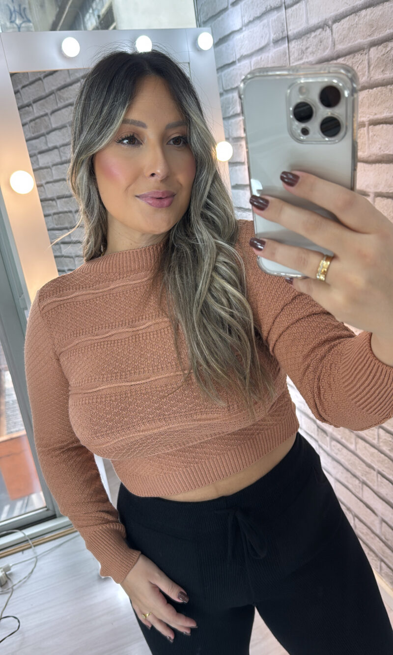 cropped manga longa modal alba caramelo cropped manga longa modal alba caramelo