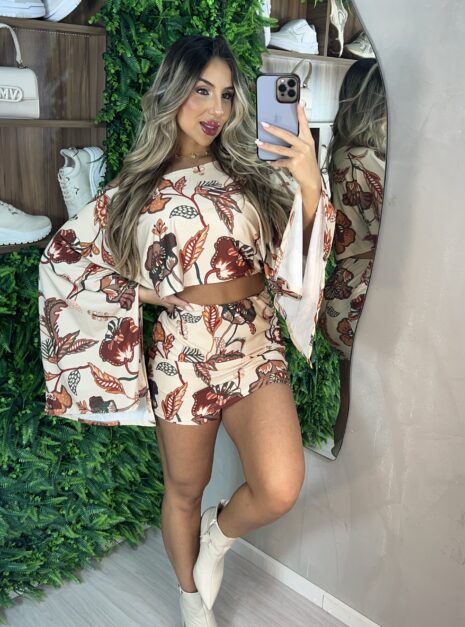 conjunto celeste bege