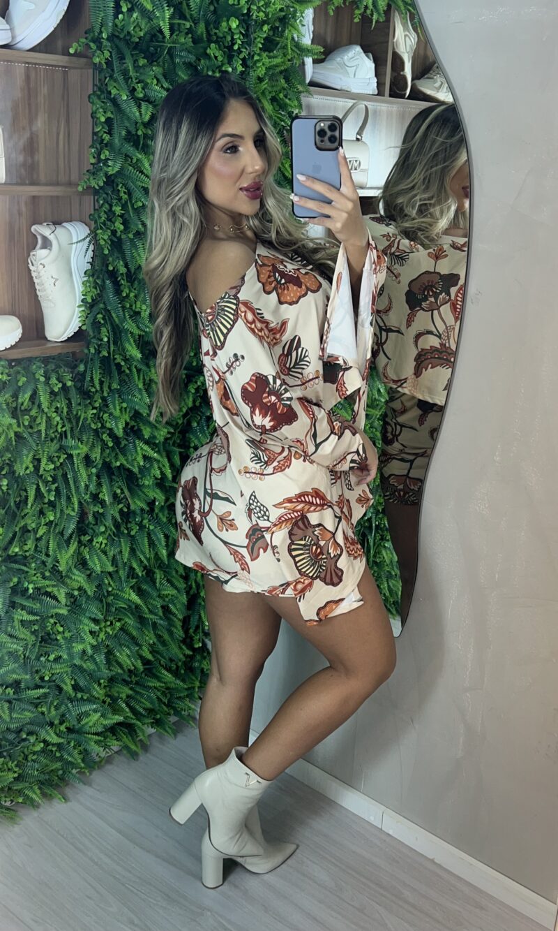 conjunto celeste bege