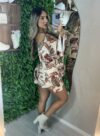 conjunto celeste bege