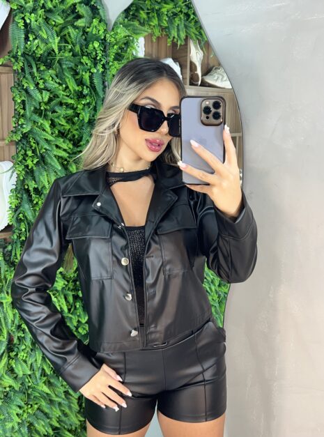 jaqueta courino couro fake jujuba preto