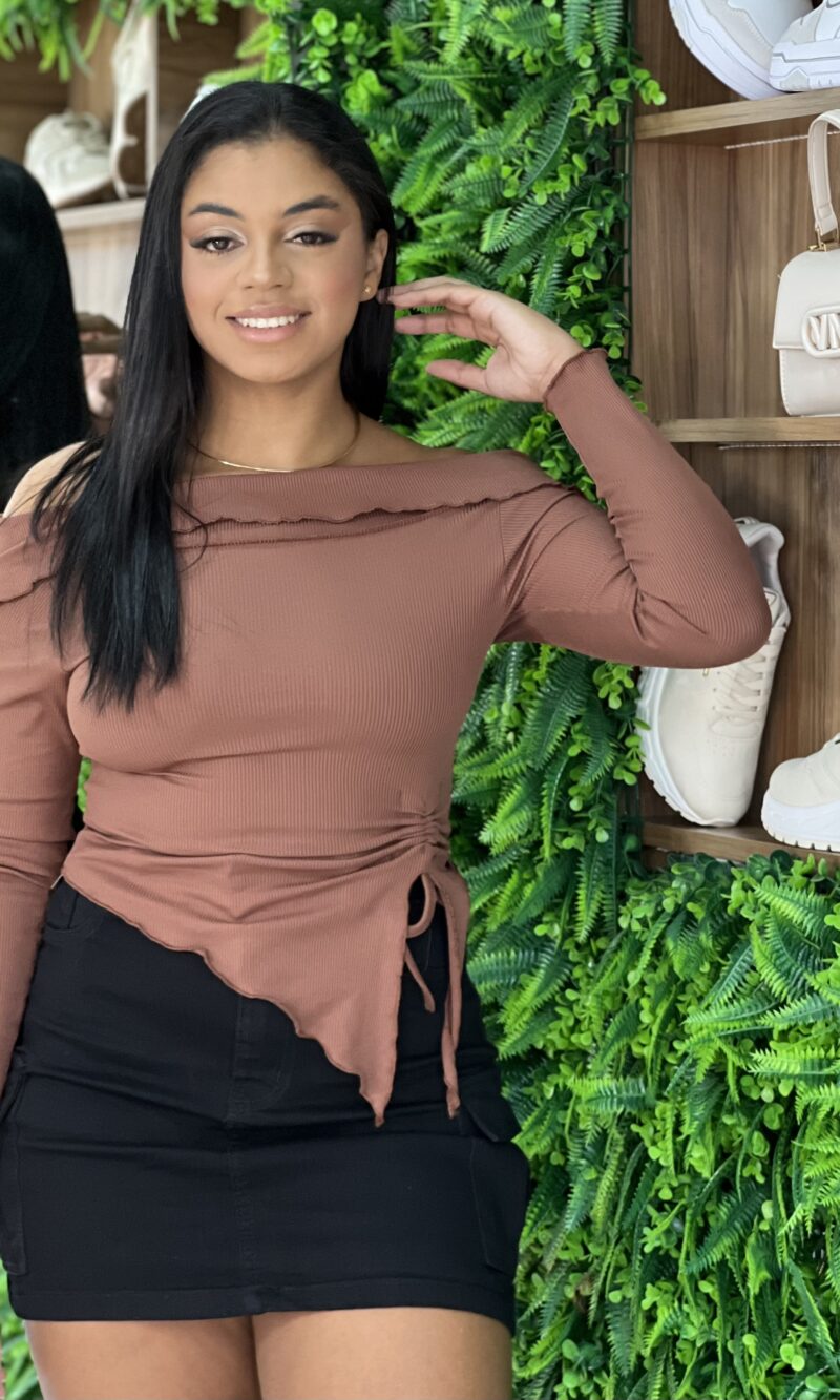 blusa manga longa celeste marrom